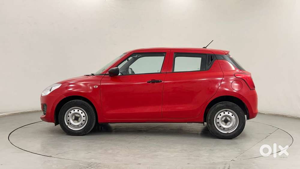 Maruti Suzuki Swift 1.3 Lxi, 2020, Petrol