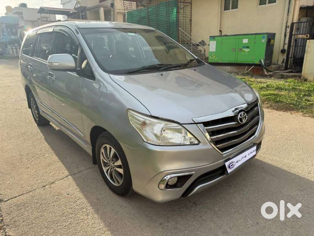 Toyota Innova 2.5 Z Diesel 7 Seater Bs Iv, 2015, Diesel