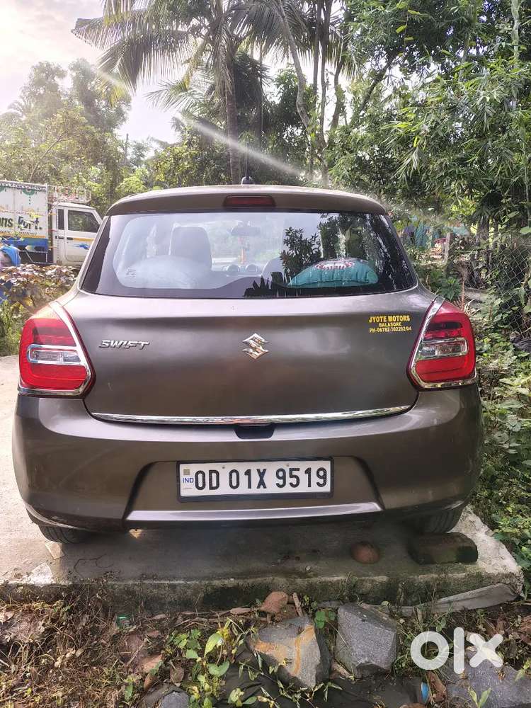 Maruti Suzuki Swift Vxi 2018