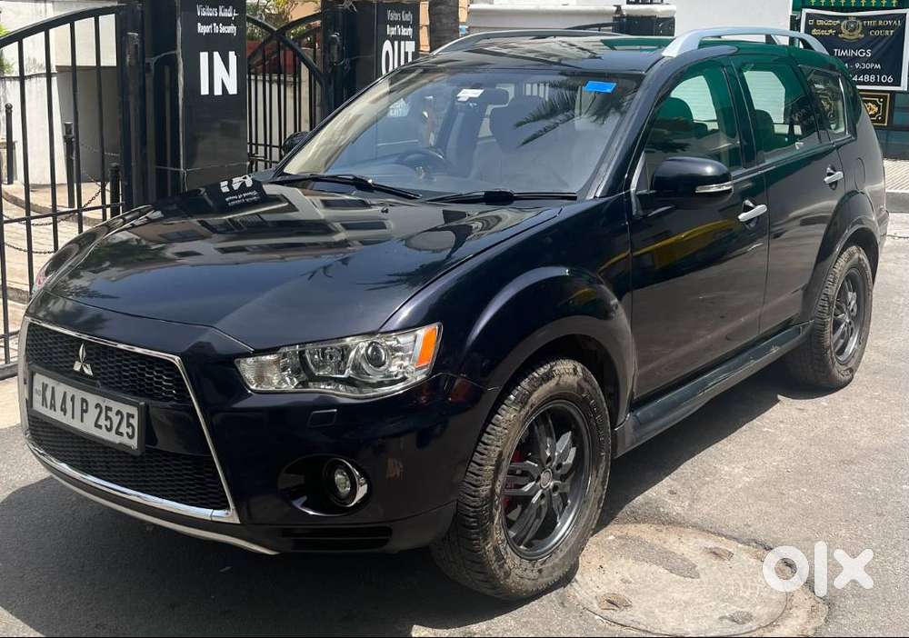 Mitsubishi Outlander 2011 Petrol Well Maintained