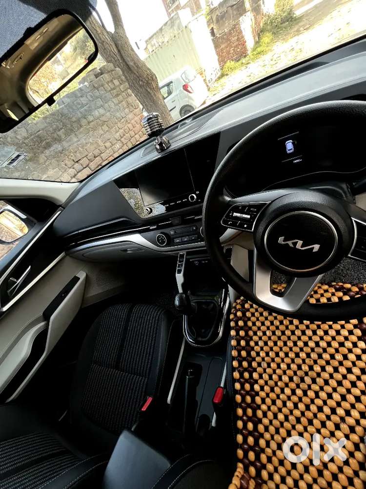 Kia Carens Prestige 7 Str 2024 / Petrol_e20 Compatible Bs-vi