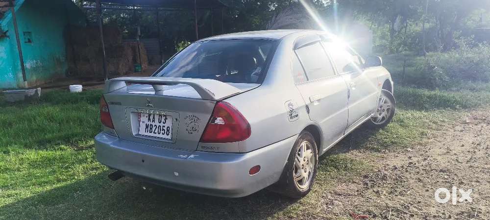 Mitsubishi Lancer Le Modal Petrol Vehicle