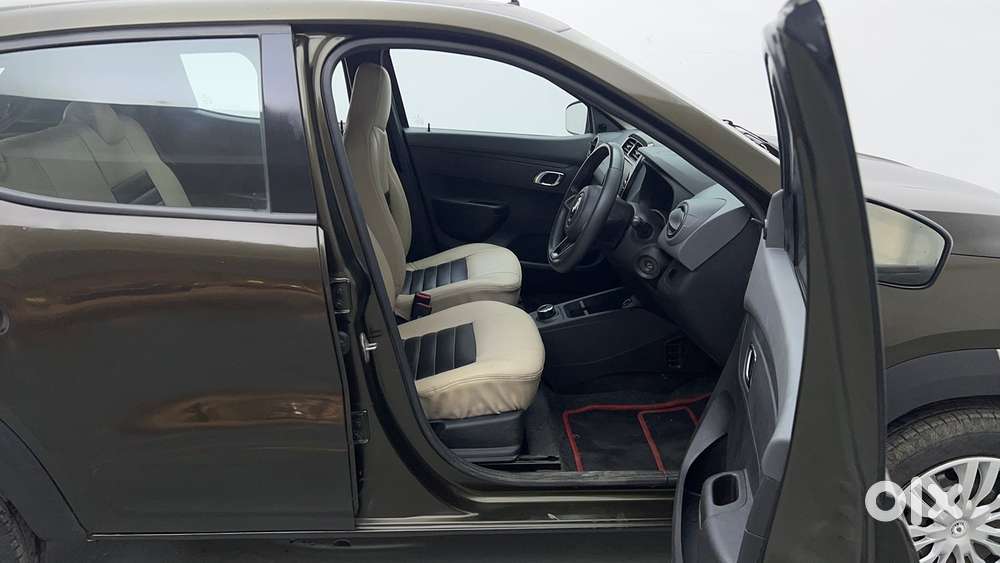 Renault Kwid 2019-ongoing 1.0 Rxt Amt (o), 2020, Petrol
