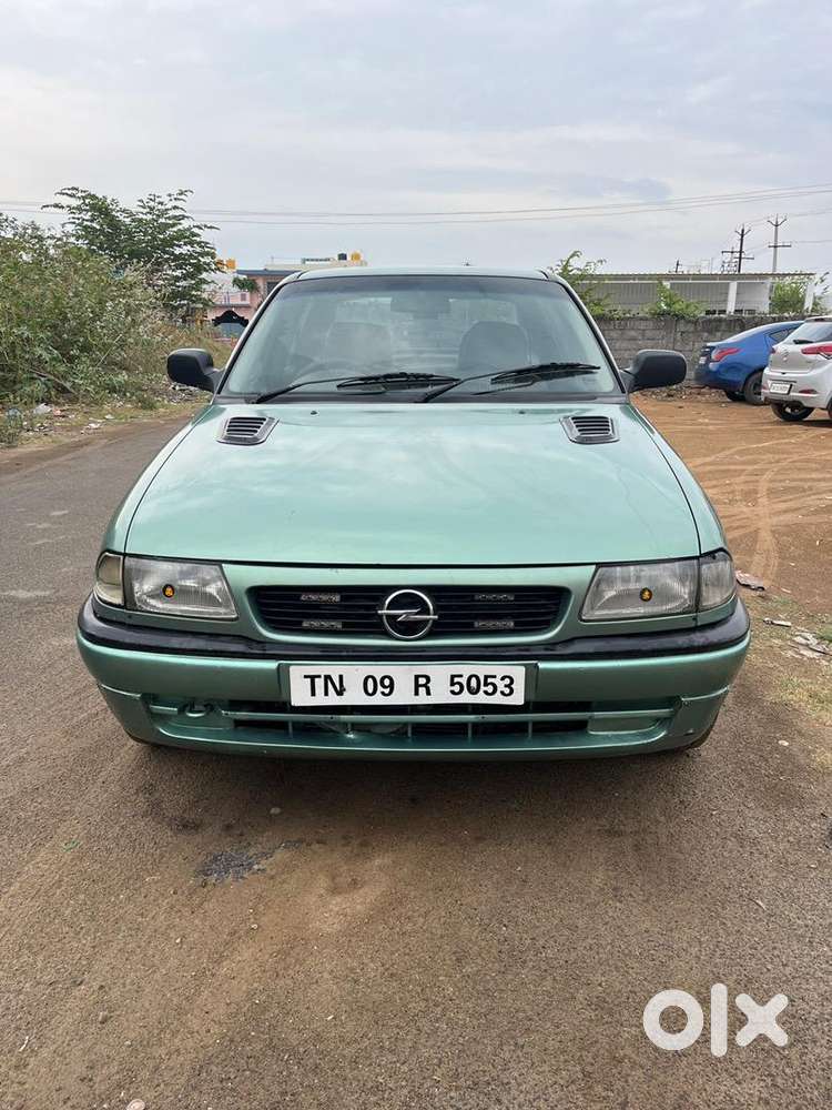 Opel Petrol Car 1998