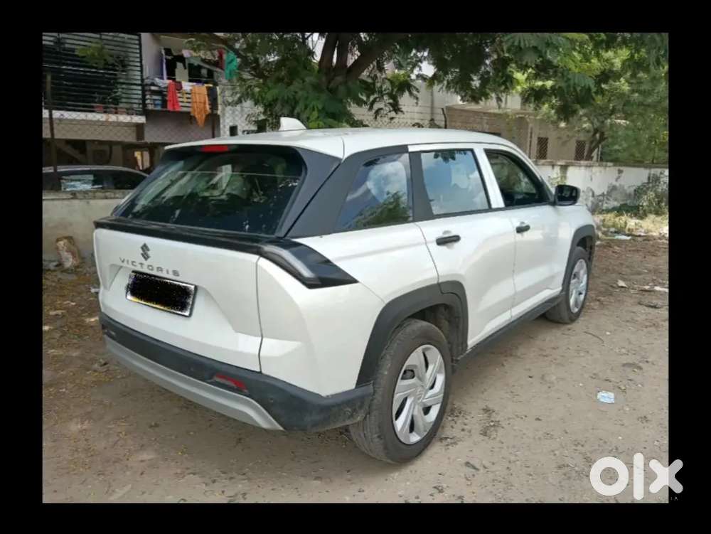 Maruti Suzuki Victoris Lxi Cng Petrol 2025
