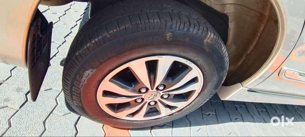 Toyota Innova Diesel 2015 Full Option 2.5 V