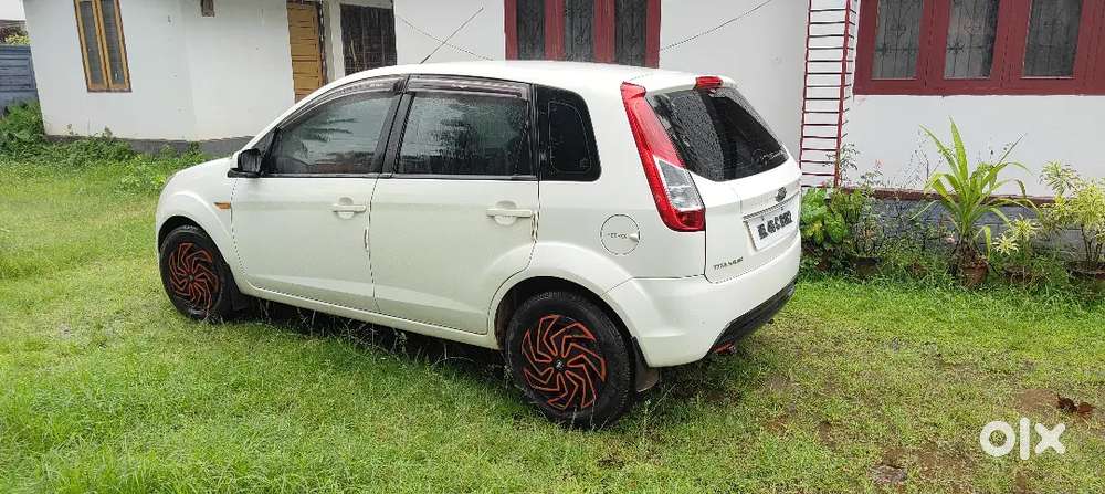Ford Figo Petrol Manual 2010