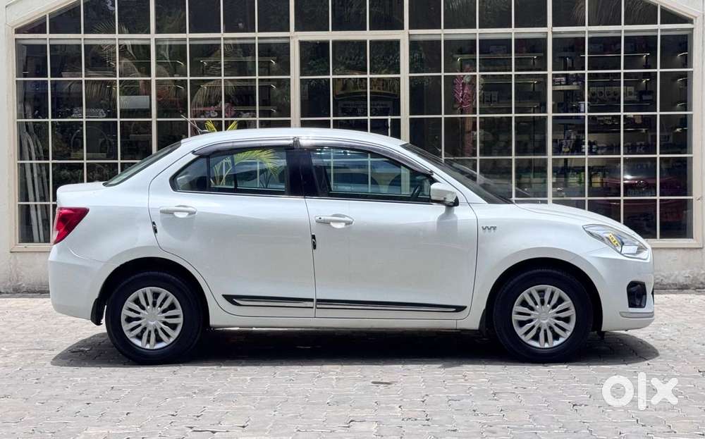 Maruti Suzuki Swift Dzire, 2018, Petrol