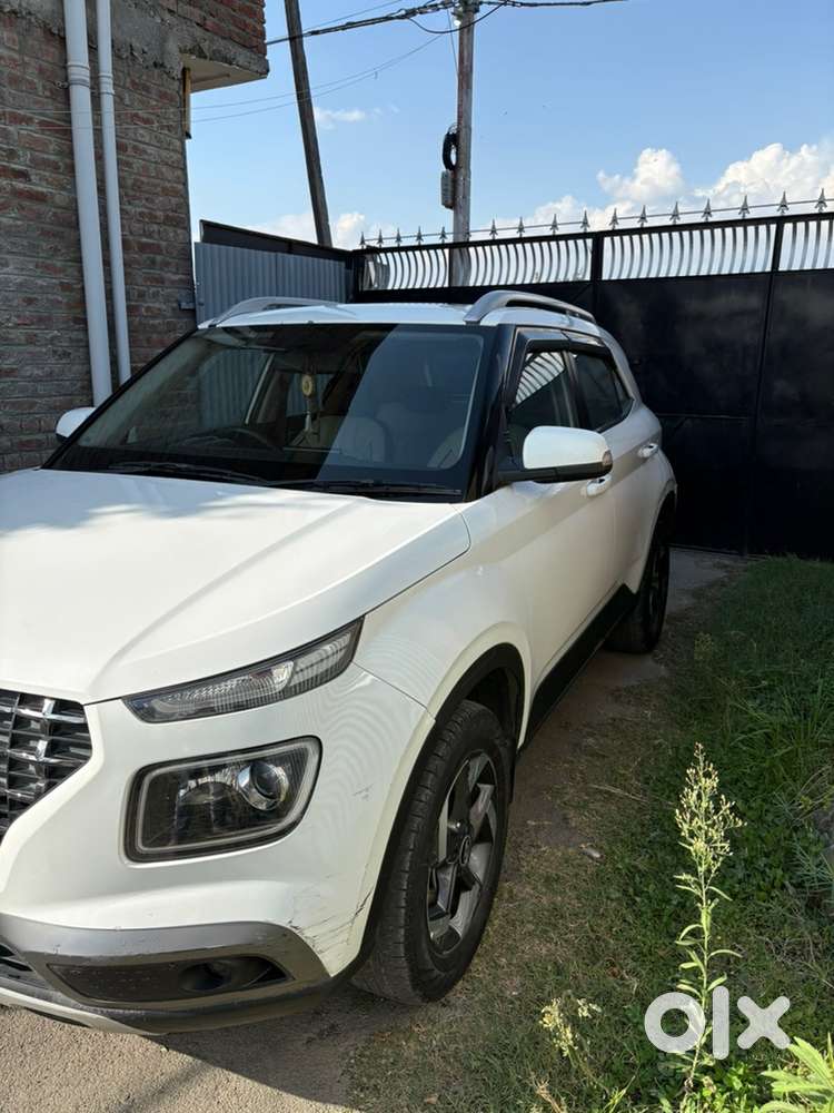 Hyundai Venue Petrol 2019