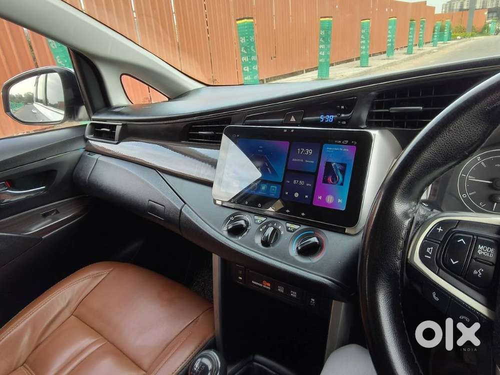Toyota Innova Crysta [2020-ongoing] 2.7 Gx Mt 8 Str, 2022, Diesel