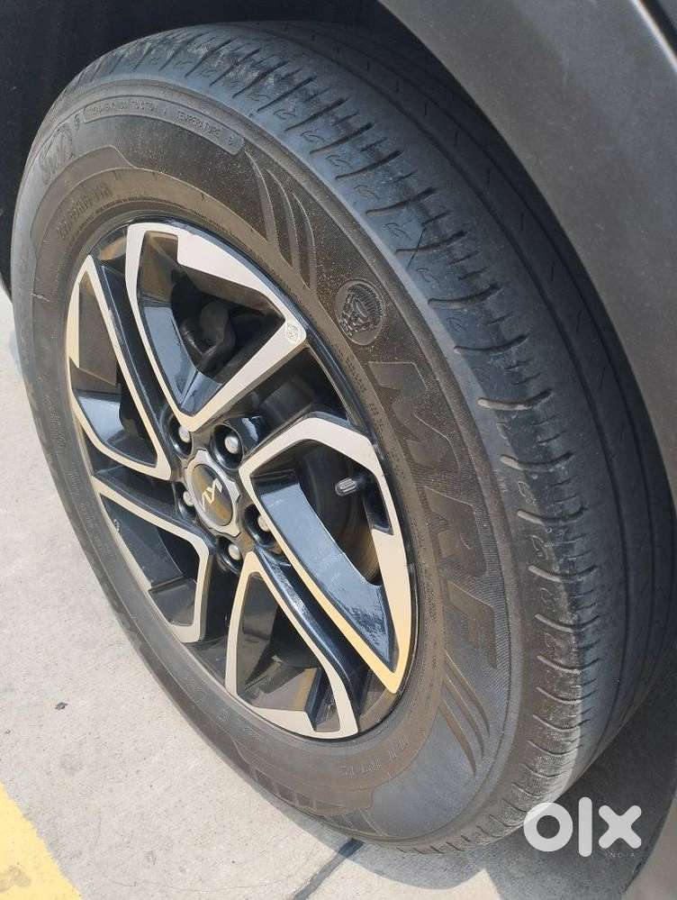 Kia Carens 1.4 Luxury Plus Dct 7 Str, 2022, Petrol