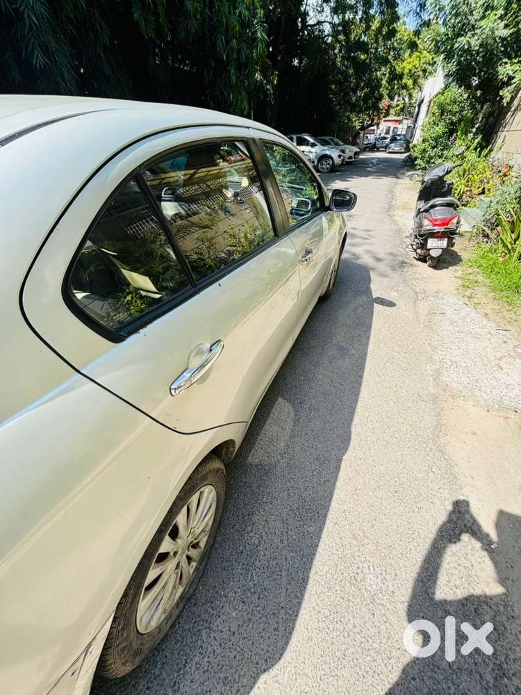 Maruti Suzuki Ciaz Zxi 2015 Model Top