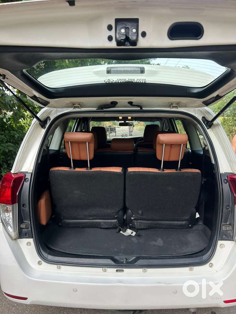 Toyota Innova Crysta 2019