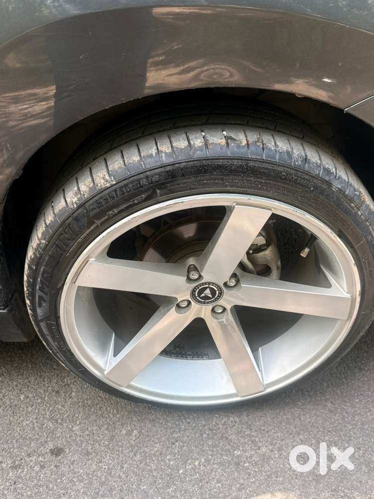 Toyota Glanza Hybrid 2023