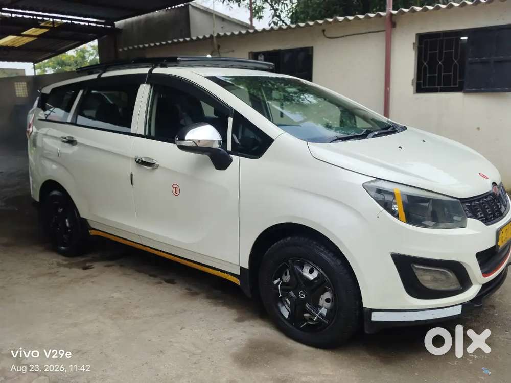 Mahindra Marazzo 1.5 2019