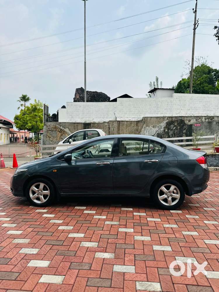 Honda City 2011-2013 V At Exclusive, 2010, Petrol