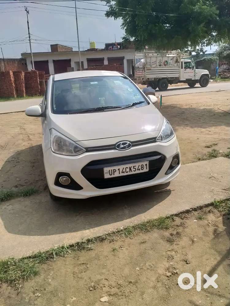 Hyundai Grand I10 2015 Diesel 80000 Km Driven