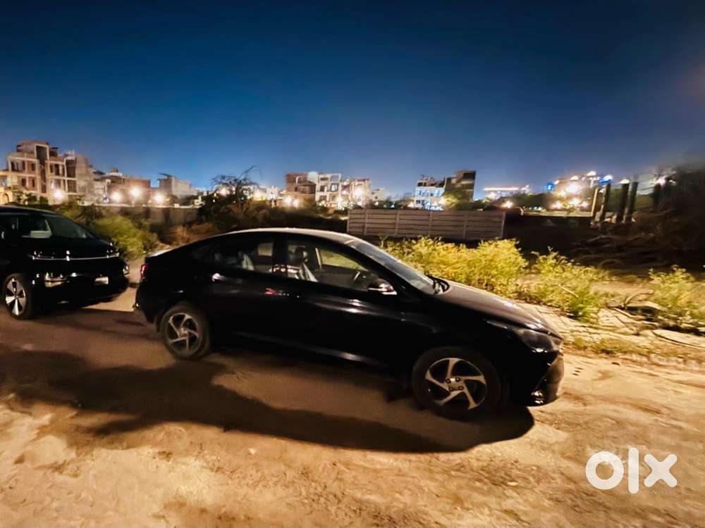 Up 32 Black Deisel Verna Owner Car