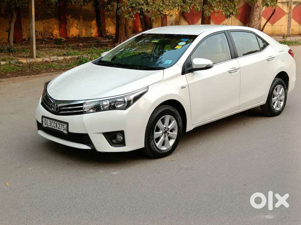Toyota Corolla Altis G Hv At, 2015, Petrol