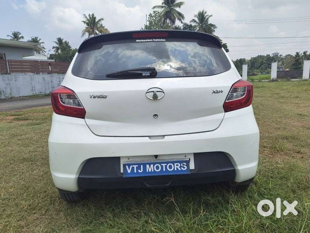 Tata Tiago 1.2 Revotron Xza, 2018, Petrol