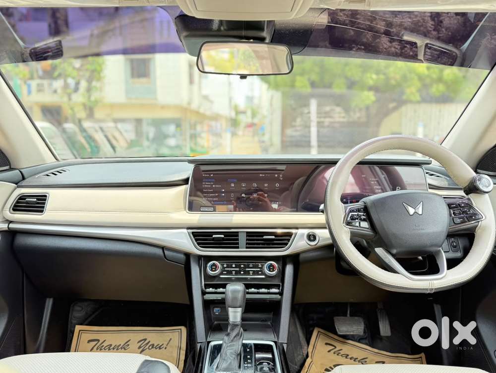Mahindra Xuv700 2.2 Ax 7 Diesel At Str, 2024, Diesel