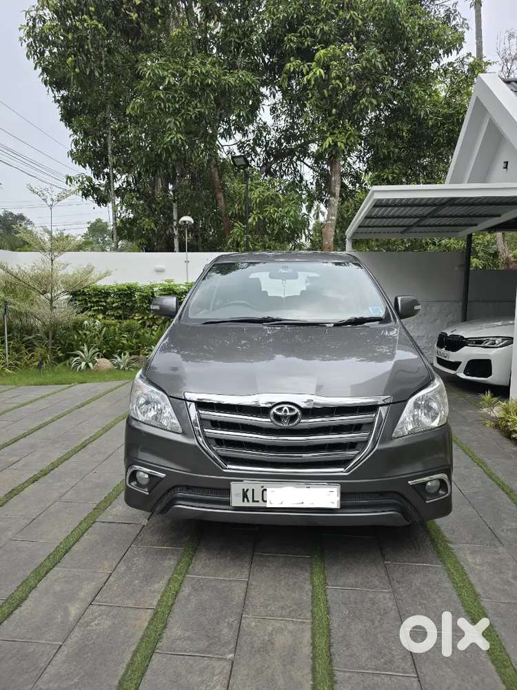 Toyota Innova 2013 Diesel 86000 Km Driven