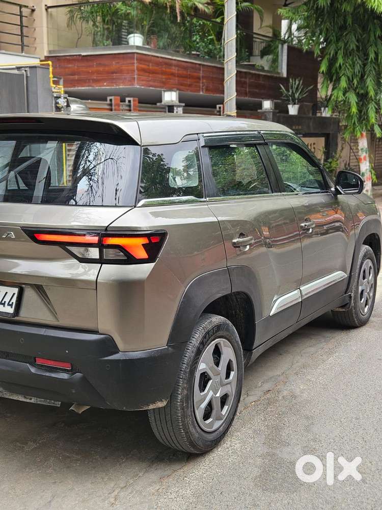 Maruti Suzuki Vitara Brezza 1.5 Vxi, 2024, Cng & Hybrids