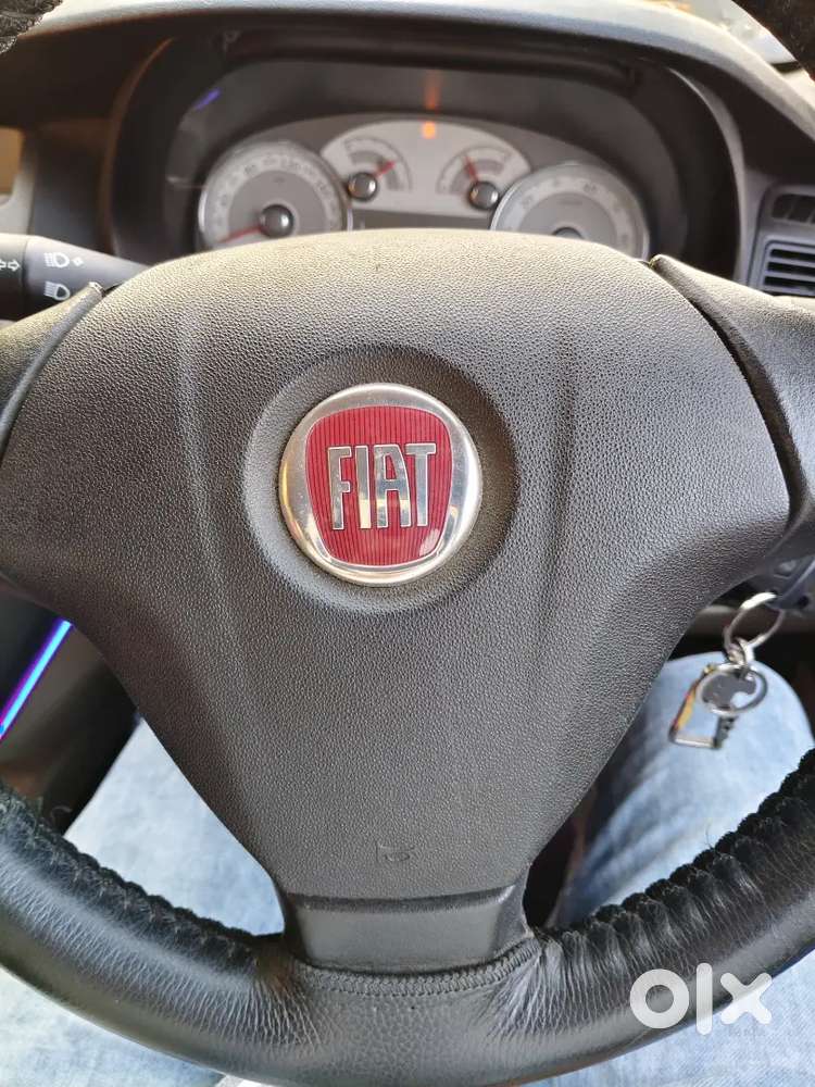 Fiat Linea Emotion 2011 Km 2013 Registration 2028 Valid