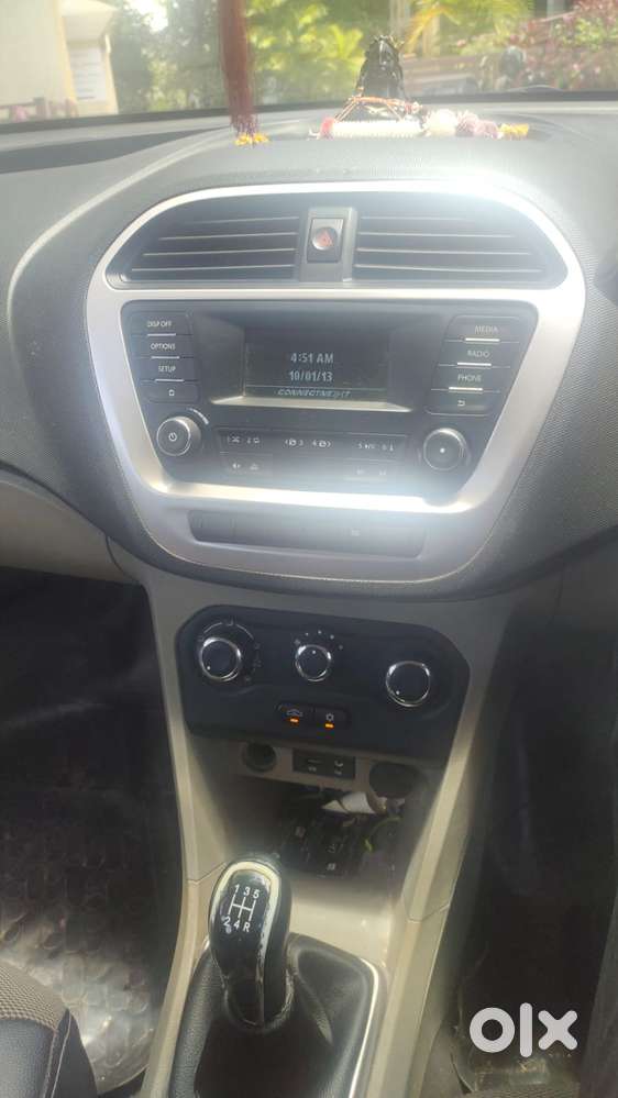 Tata Tiago 1.2 Revotron Xt (o), 2017, Petrol
