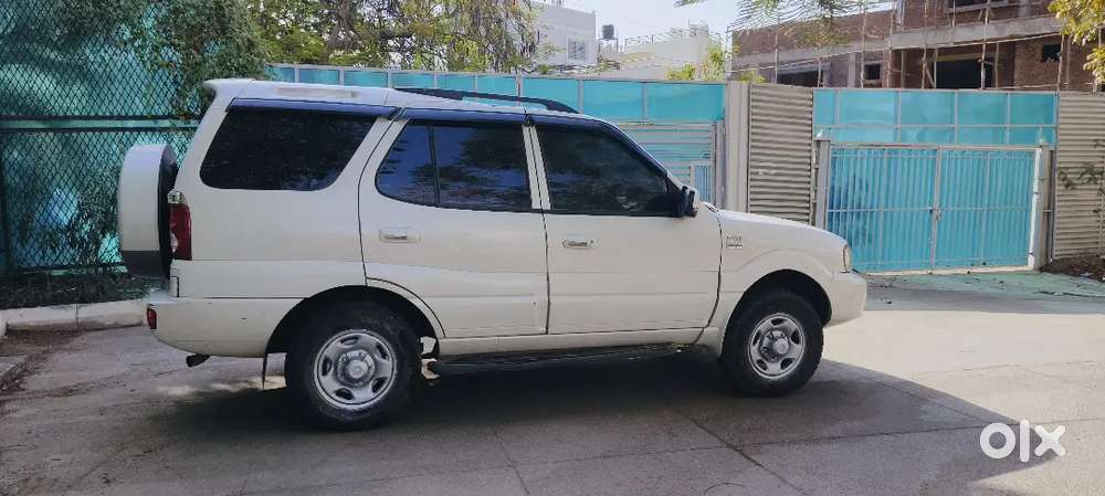 Tata Safari Dicor 2013