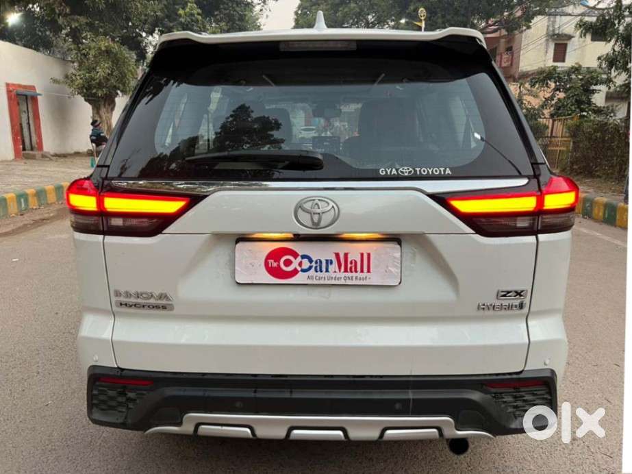 Toyota Innova Hycross 2.0 Zx (o) Hybrid 7 Str, 2024, Electric