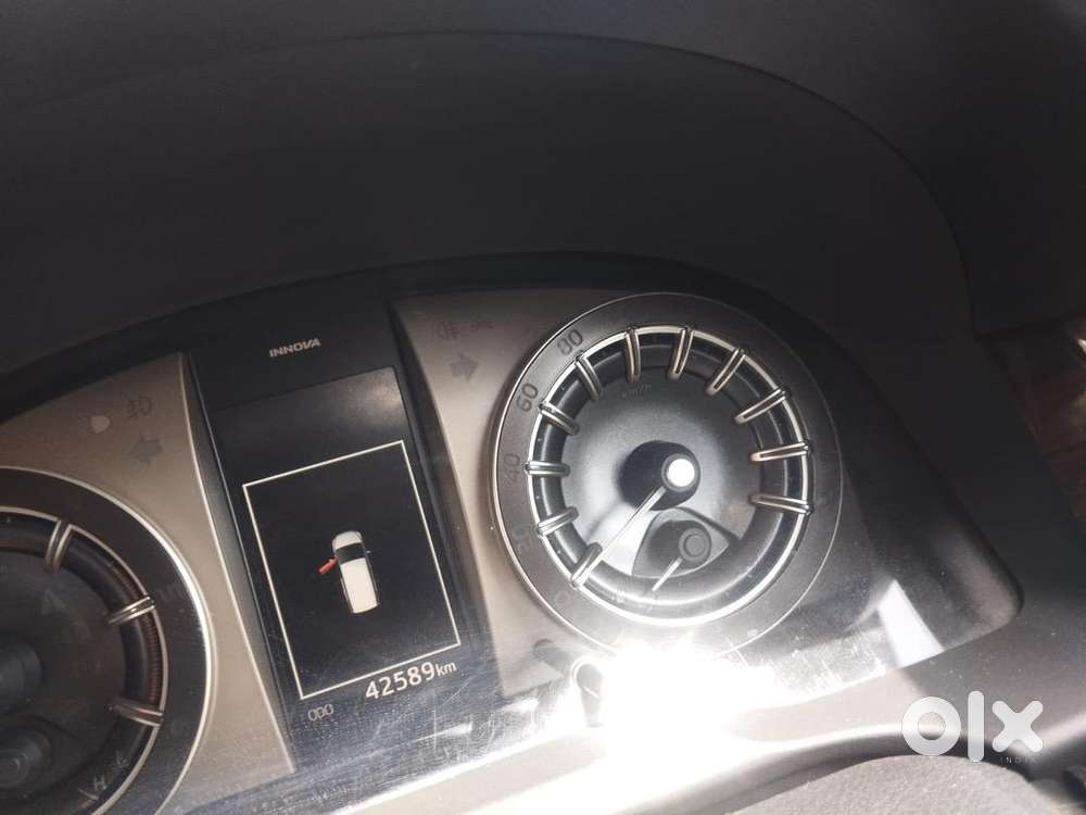 Toyota Innova Crysta 2017 Diesel 39500 Km Driven