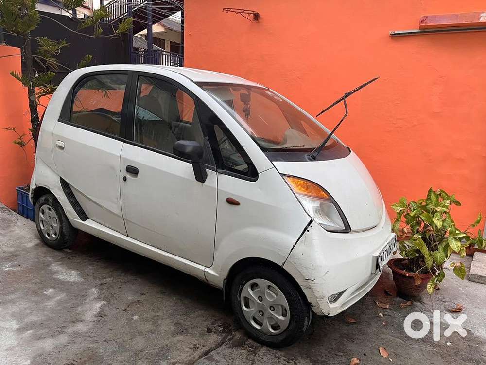 Tata Nano Cx White, With Ac, Petrol