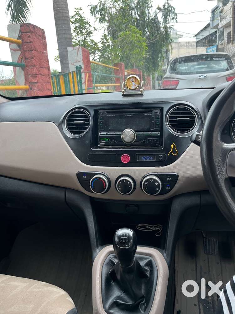 Hyundai Grand I10 2016 Petrol Well Maintained