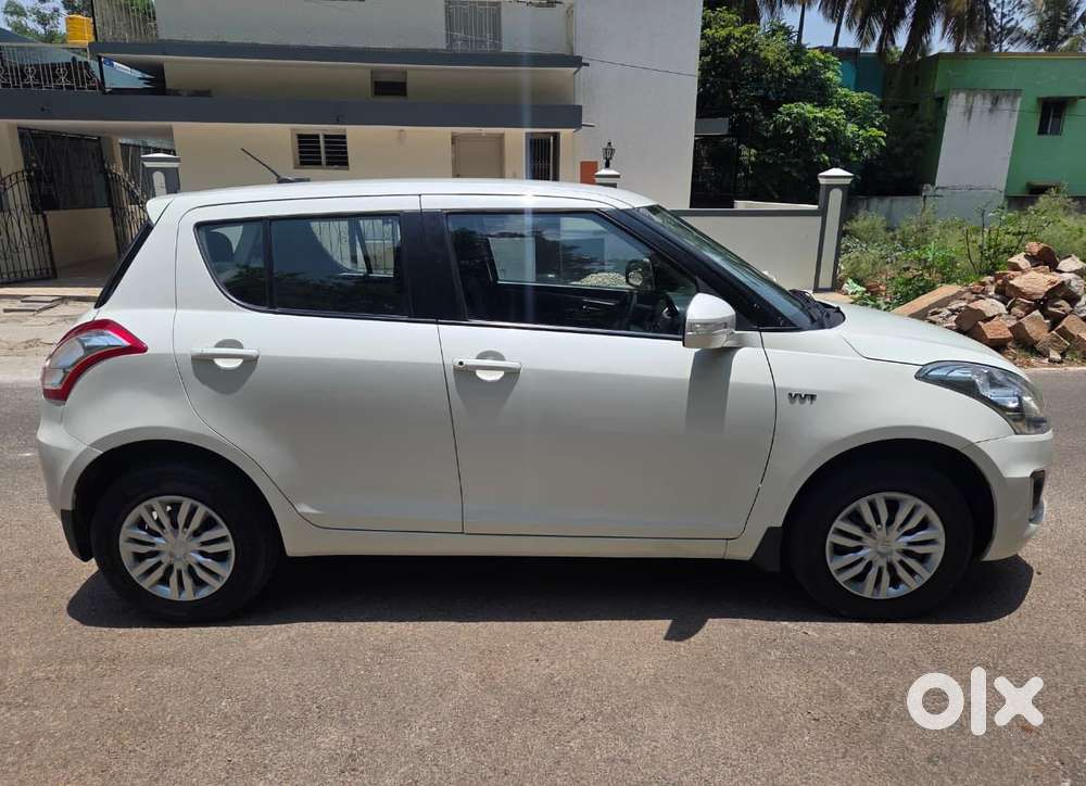 Maruti Suzuki Swift Vxi Optional, 2017, Petrol
