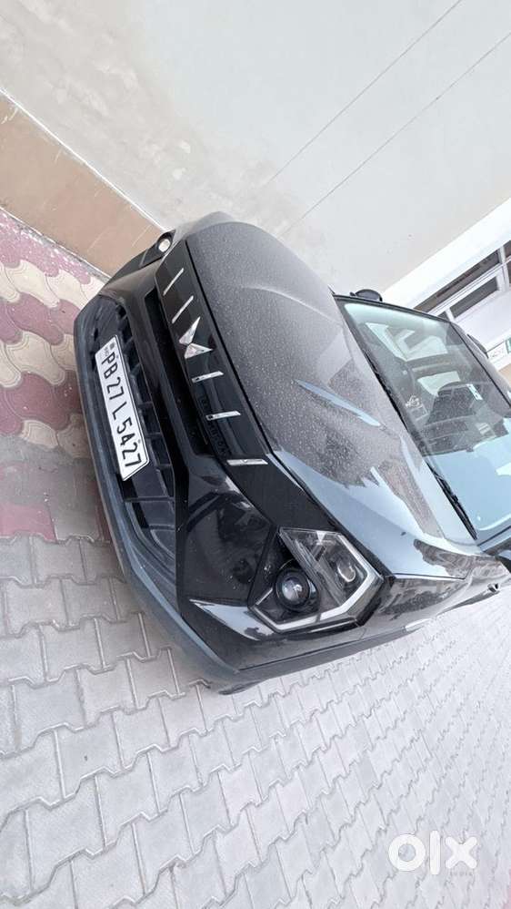 Mahindra Xuv 3xo Petrol 2025