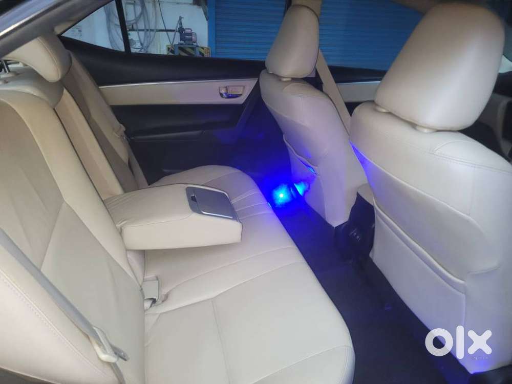 Toyota Corolla Altis 1.8 Vl &ndash; 2017 Model | Petrol Automatic