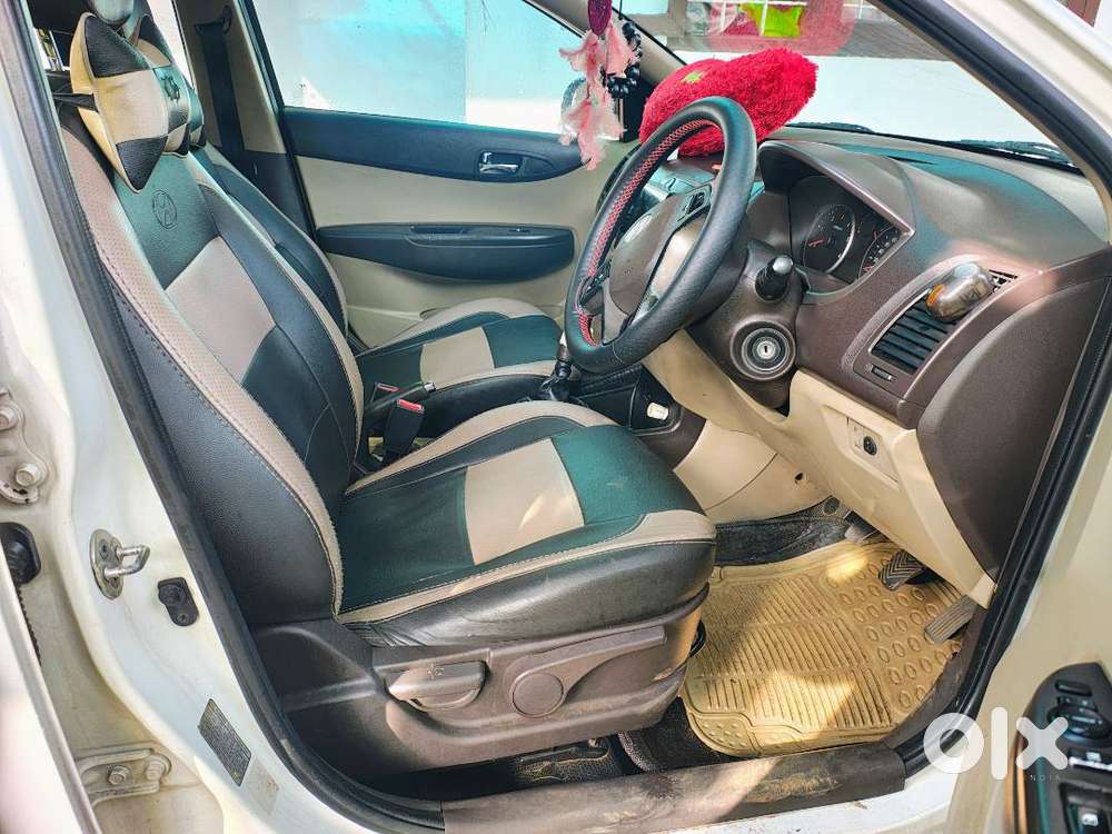 Hyundai I20 2009 Diesel Well Maintained Urgent Sale