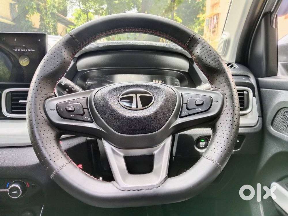 Tata Punch Accomplished Amt Sunroof, 2025, Petrol
