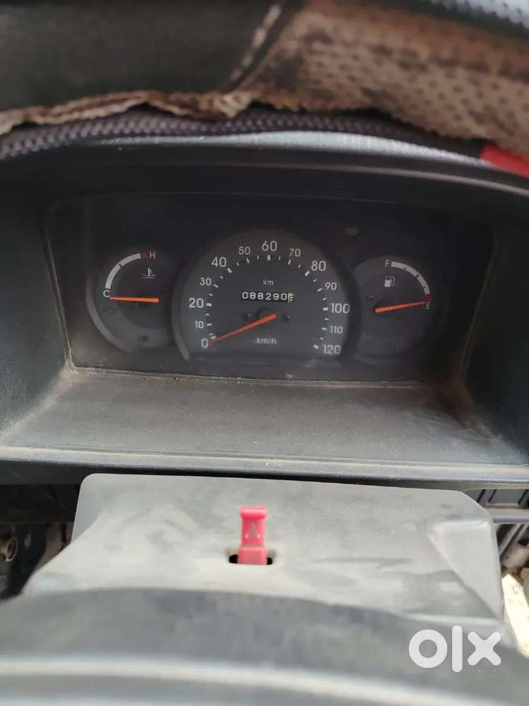 Good Condition White Colour No Dent Cng And Petrol Available All Docum