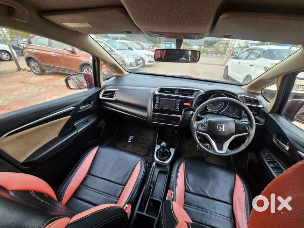 Honda Jazz V Mt Privilege, 2016, Petrol