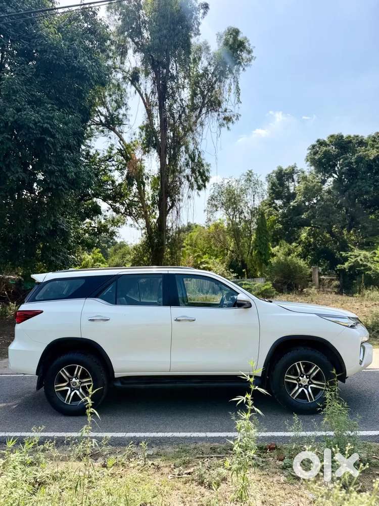 Toyota Fortuner 4x2 At, 2019, Diesel