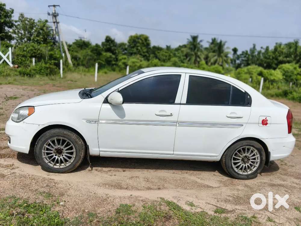 Hyundai Verna 2009 Diesel Manual