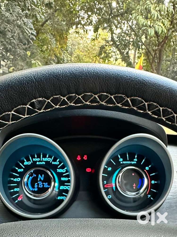 Low Run Well Maintained Xuv500 Diesel At W8