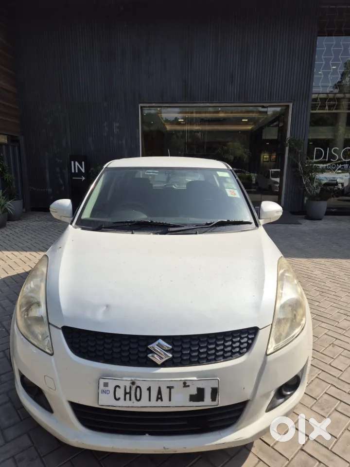 Maruti Suzuki Swift 1.3 Zxi, 2013, Petrol