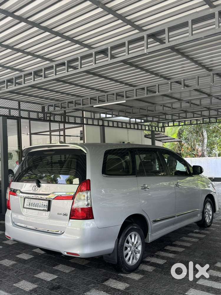 Toyota Innova 2.5 Vx 7 Seater Bs Iv, 2014, Diesel