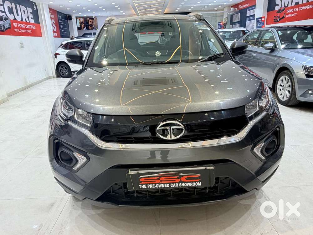 Tata Nexon 1.2 Revotron Xma Amt (s), 2023, Petrol
