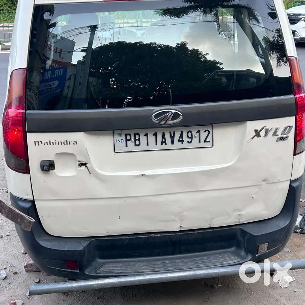 Mahindra Xylo 2011 Diesel 102000 Km Driven