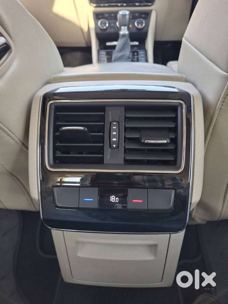 Skoda Superb Lk 1.8 Tsi At, 2016, Petrol