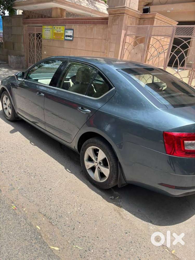 Skoda Octavia 1.8 Tsi At Style, 2018, Petrol